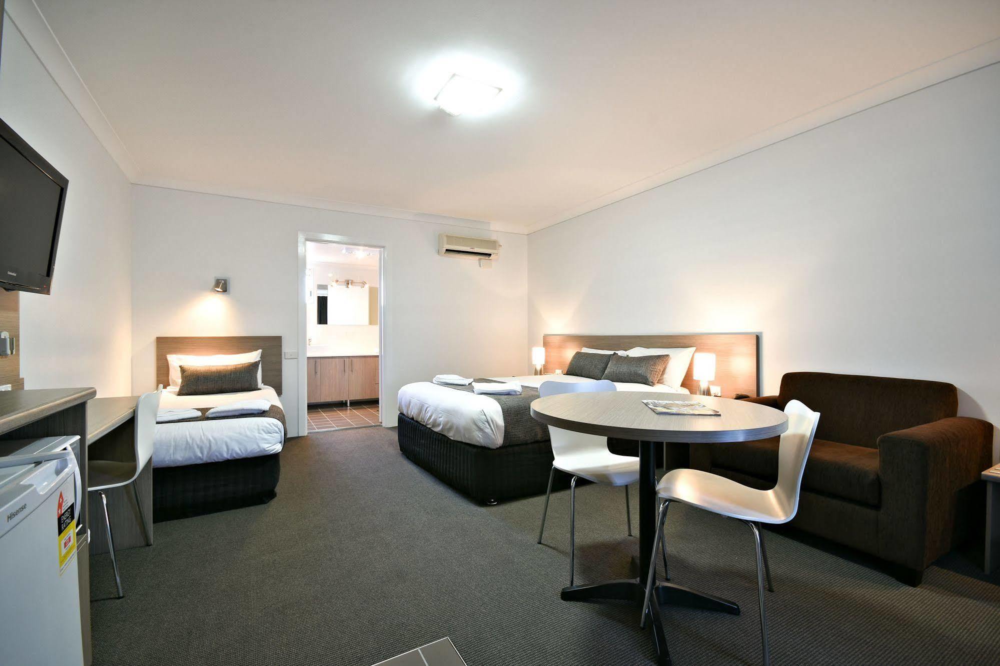 The Aberdeen Motel Дабо Екстериор снимка